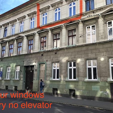 Perfect Location,Newly Decorated Modern, Large Place 60 M2, Really Quiet So You Can Have A Good Night Sleep, Ac, Netflix, Smart Tv, High-Speed Internet, World Famous New York Cafe Only 10 Minutes Walk Budapešť Exteriér fotografie