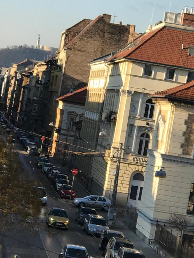 Perfect Location,Newly Decorated Modern, Large Place 60 M2, Really Quiet So You Can Have A Good Night Sleep, Ac, Netflix, Smart Tv, High-Speed Internet, World Famous New York Cafe Only 10 Minutes Walk Budapešť Exteriér fotografie