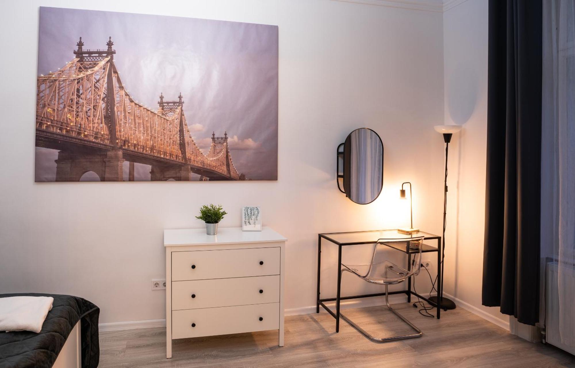Perfect Location,Newly Decorated Modern, Large Place 60 M2, Really Quiet So You Can Have A Good Night Sleep, Ac, Netflix, Smart Tv, High-Speed Internet, World Famous New York Cafe Only 10 Minutes Walk Budapešť Exteriér fotografie